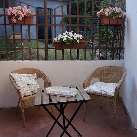 Lari Casa Di Canfreo מראה חיצוני תמונה