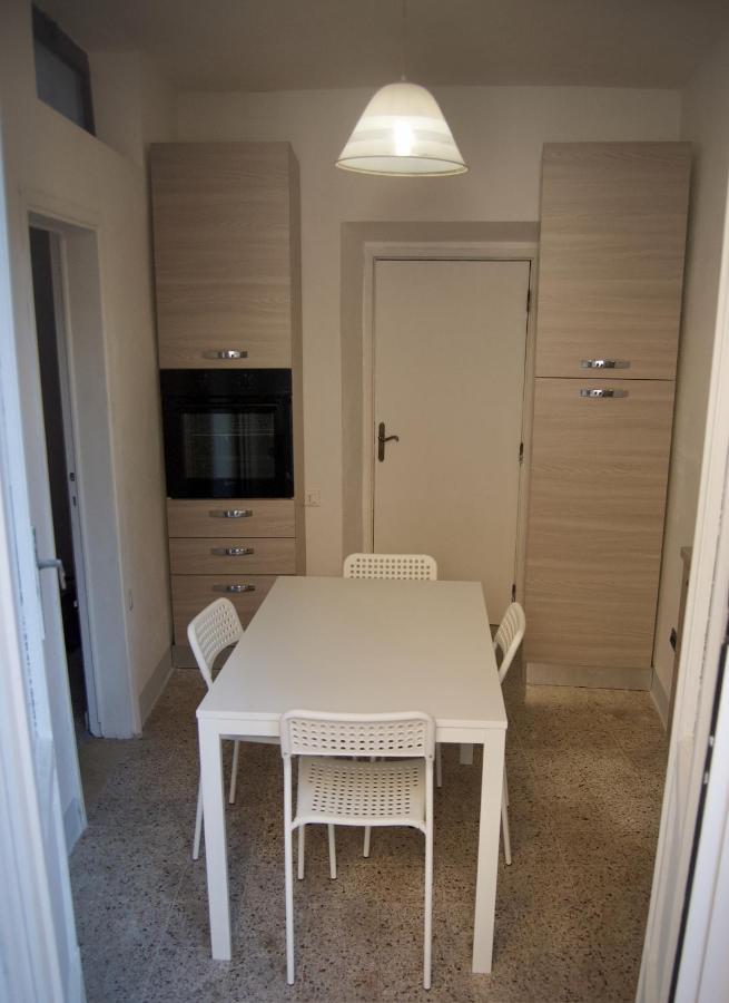 Lari Casa Di Canfreo מראה חיצוני תמונה