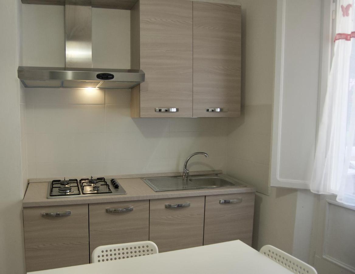 Lari Casa Di Canfreo מראה חיצוני תמונה