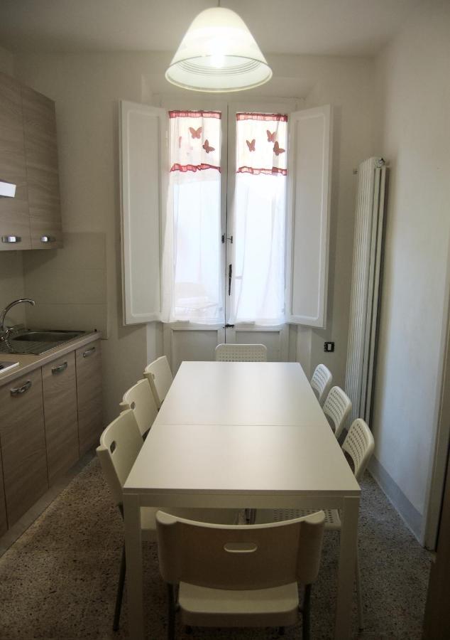 Lari Casa Di Canfreo מראה חיצוני תמונה